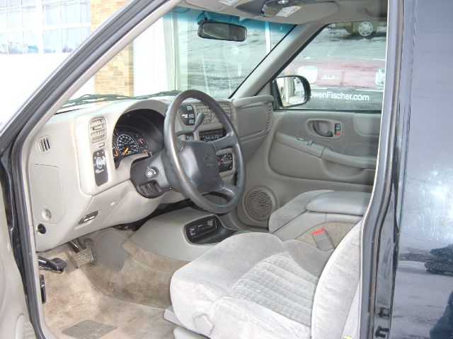 2001 Chevrolet Blazer Camry LE