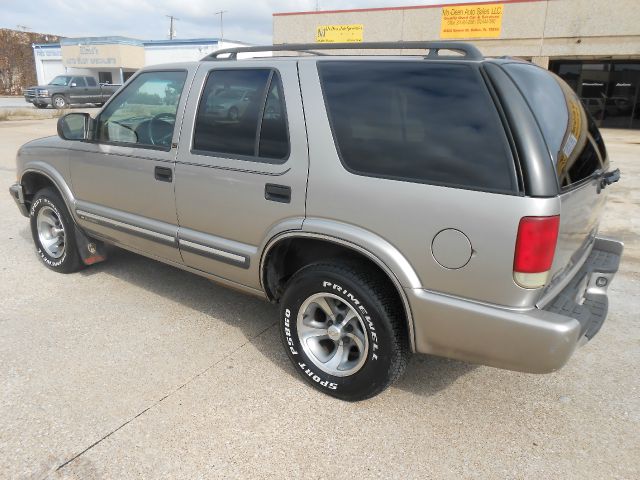 2001 Chevrolet Blazer Laramie Heavy DUTY Dually