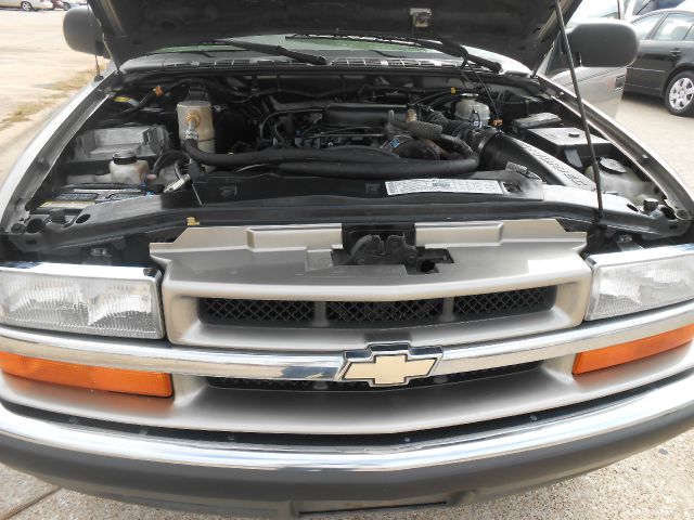 2001 Chevrolet Blazer Laramie Heavy DUTY Dually