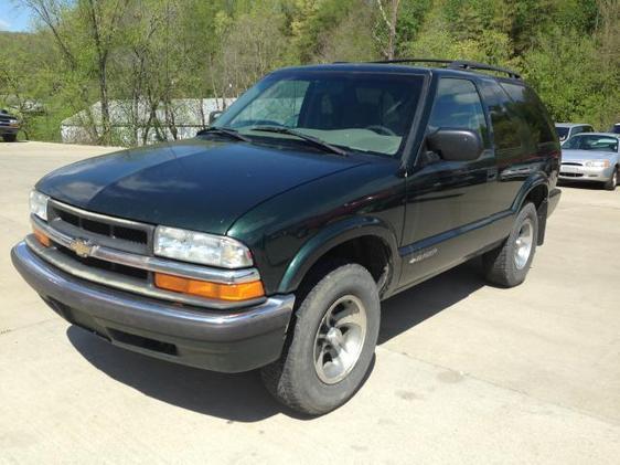 2001 Chevrolet Blazer 2WD QUAD CAB 140.5 ST