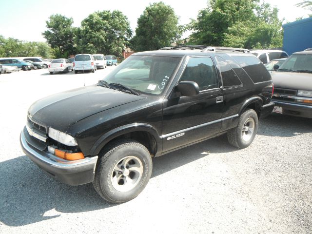 2001 Chevrolet Blazer 2WD QUAD CAB 140.5 ST