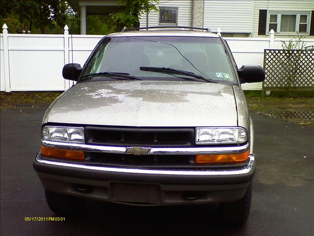 2001 Chevrolet Blazer Laramie Heavy DUTY Dually