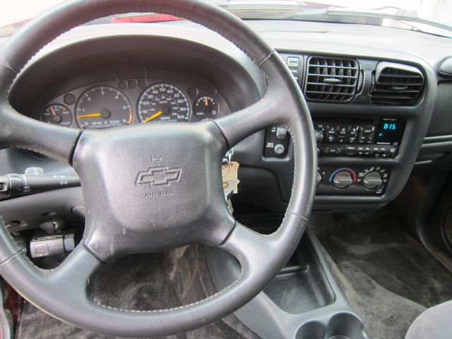 2001 Chevrolet Blazer SLT 25