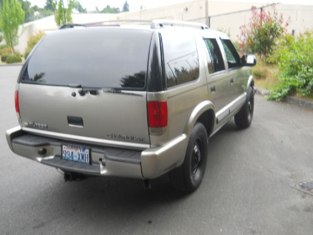 2001 Chevrolet Blazer Camry LE