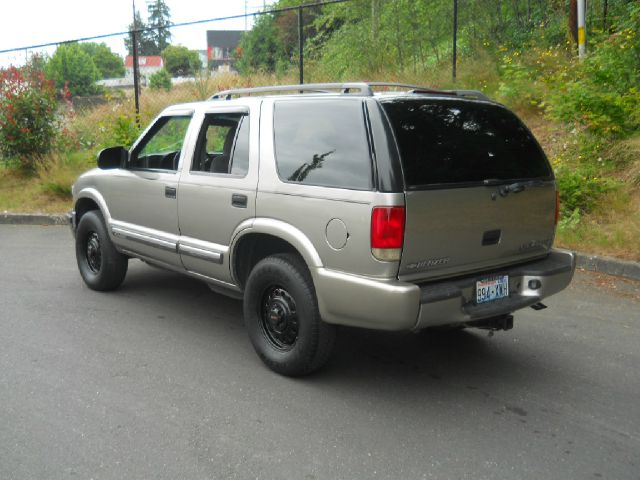 2001 Chevrolet Blazer Camry LE