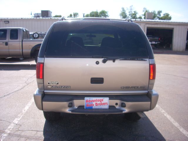 2001 Chevrolet Blazer Camry LE