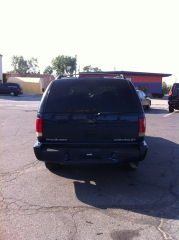 2001 Chevrolet Blazer Luxury 4WD W/ RES