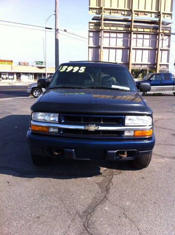 2001 Chevrolet Blazer Luxury 4WD W/ RES