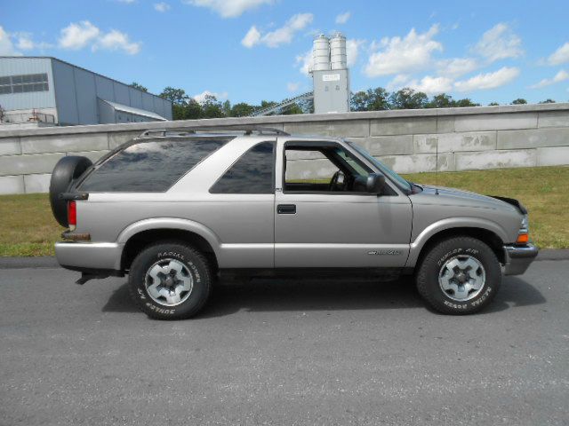 2001 Chevrolet Blazer Laramie Heavy DUTY Dually