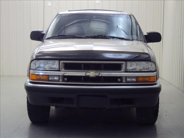 2001 Chevrolet Blazer 2 Dr SC2 Coupe