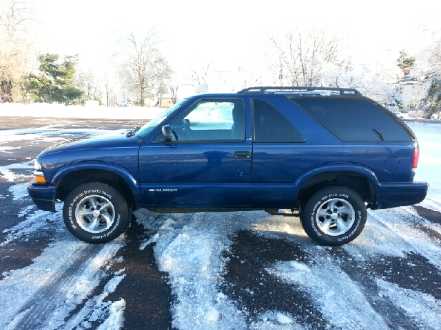 2001 Chevrolet Blazer 2WD QUAD CAB 140.5 ST