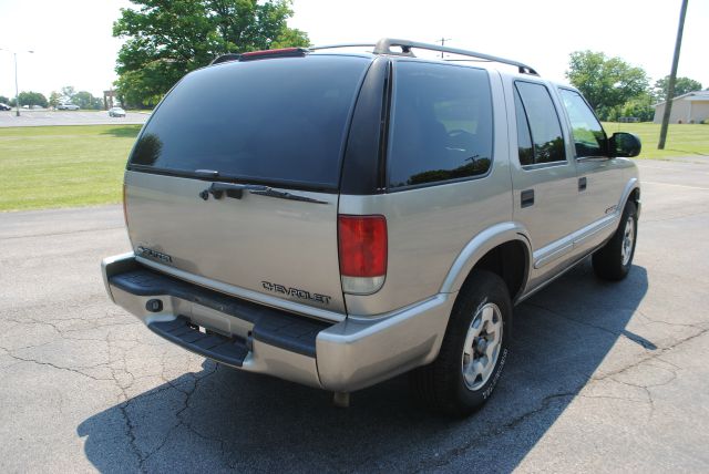 2002 Chevrolet Blazer AWD A SR