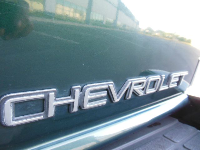 2002 Chevrolet Blazer AWD A SR