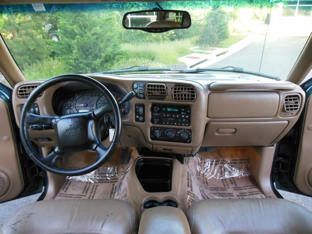 2002 Chevrolet Blazer AWD A SR