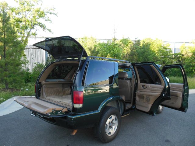 2002 Chevrolet Blazer AWD A SR