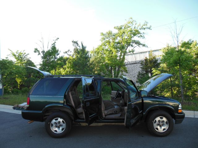 2002 Chevrolet Blazer AWD A SR