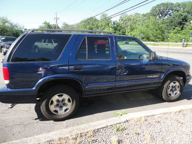 2002 Chevrolet Blazer AWD A SR