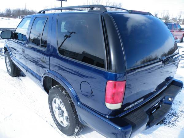 2002 Chevrolet Blazer AWD A SR