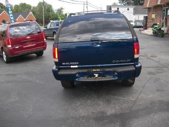 2002 Chevrolet Blazer AWD A SR