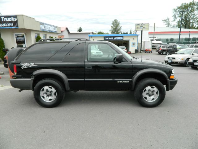 2002 Chevrolet Blazer AWD A SR