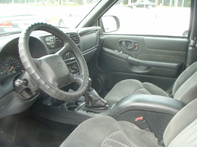 2002 Chevrolet Blazer AWD A SR