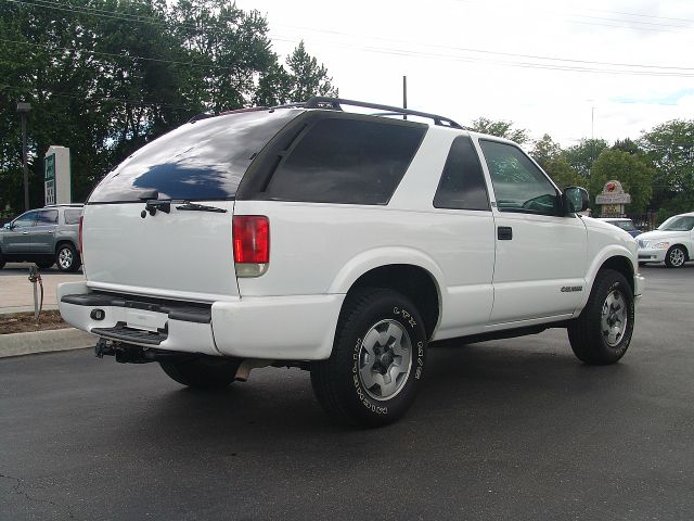 2002 Chevrolet Blazer AWD A SR