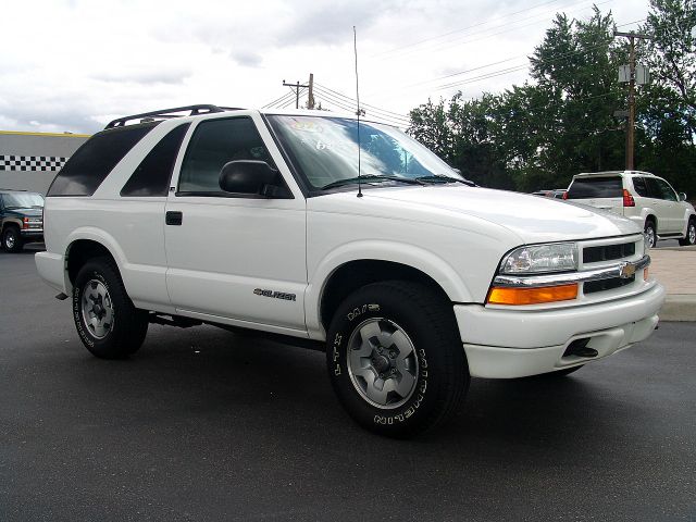 2002 Chevrolet Blazer AWD A SR