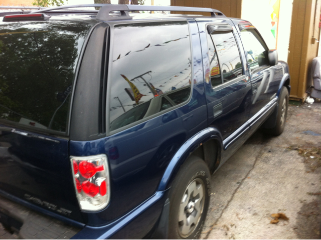 2002 Chevrolet Blazer AWD A SR