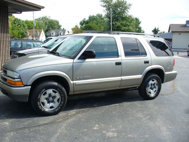 2002 Chevrolet Blazer AWD A SR