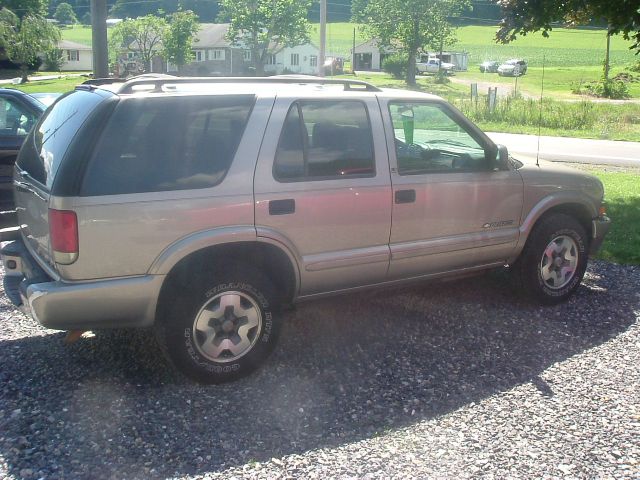 2002 Chevrolet Blazer AWD A SR