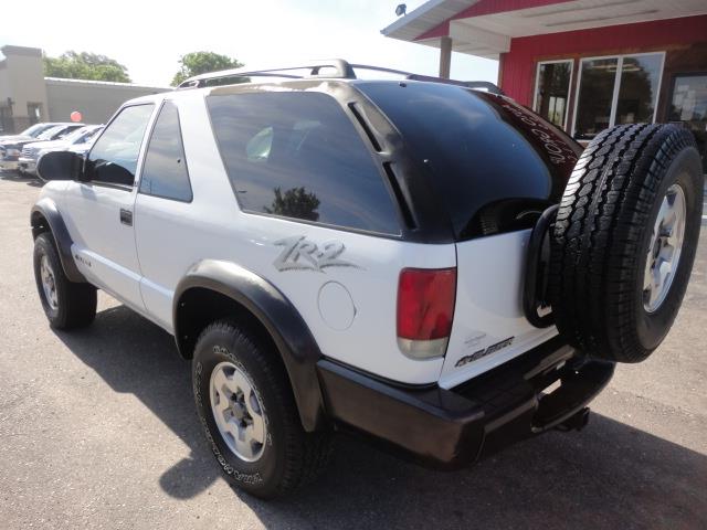 2002 Chevrolet Blazer Base 5 SP