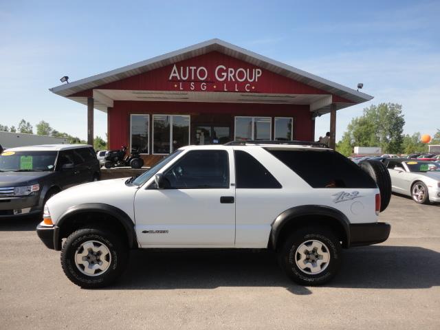 2002 Chevrolet Blazer Base 5 SP