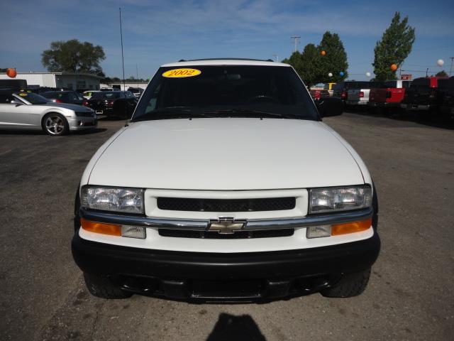 2002 Chevrolet Blazer Base 5 SP