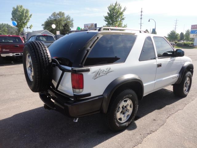 2002 Chevrolet Blazer Base 5 SP