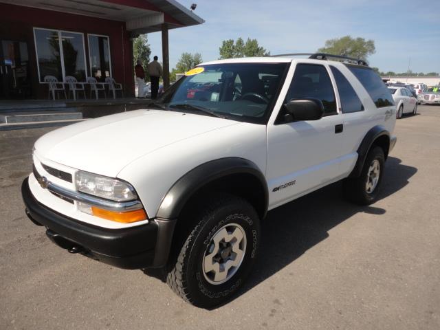 2002 Chevrolet Blazer Base 5 SP