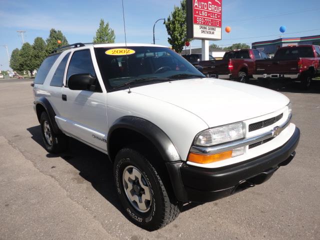 2002 Chevrolet Blazer Base 5 SP