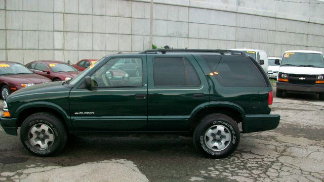 2002 Chevrolet Blazer AWD A SR