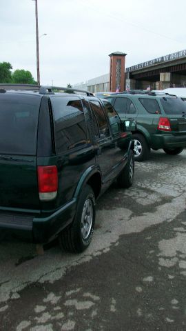 2002 Chevrolet Blazer AWD A SR