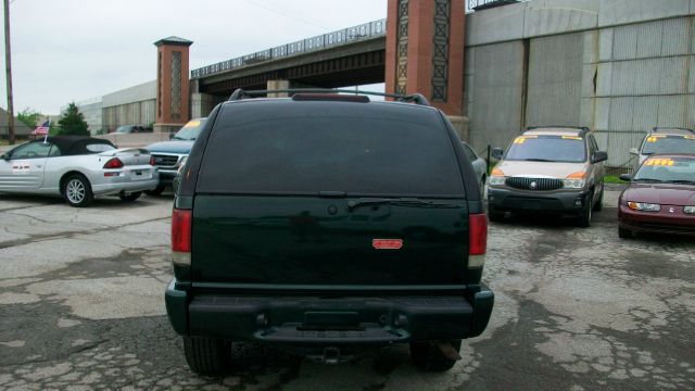 2002 Chevrolet Blazer AWD A SR