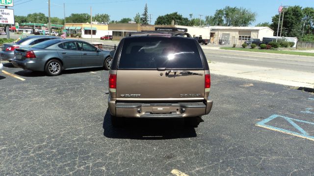 2003 Chevrolet Blazer AWD A SR