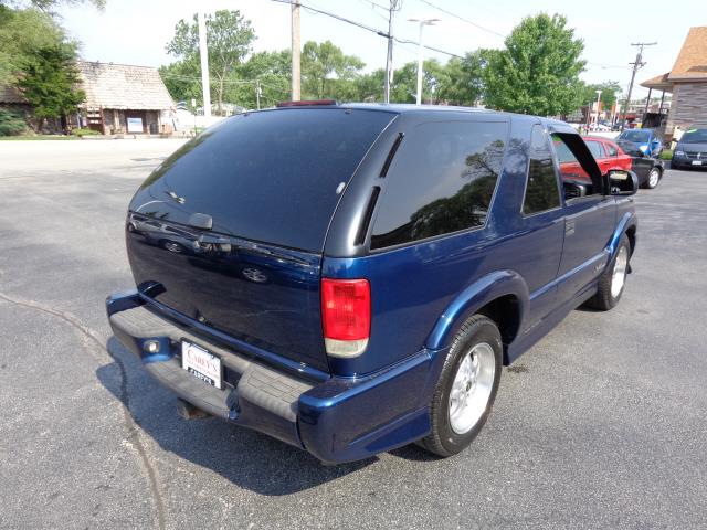 2003 Chevrolet Blazer 4dr Sdn Auto GLS w/XM