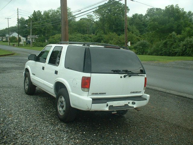 2003 Chevrolet Blazer AWD A SR