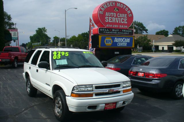 2003 Chevrolet Blazer AWD A SR