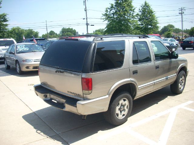 2003 Chevrolet Blazer AWD A SR