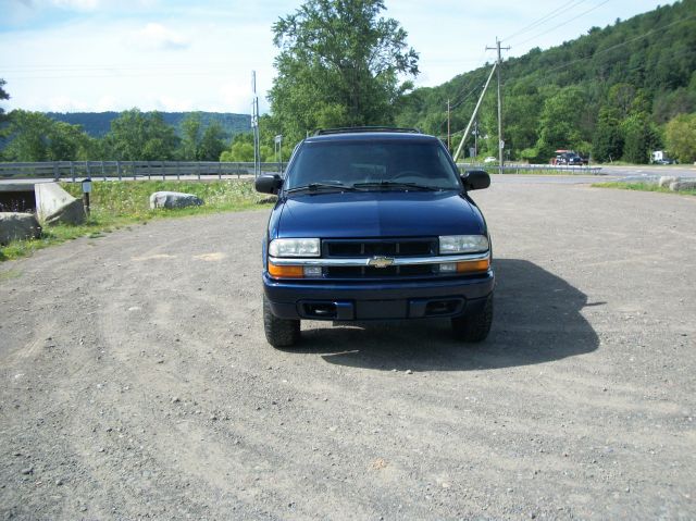 2003 Chevrolet Blazer AWD A SR