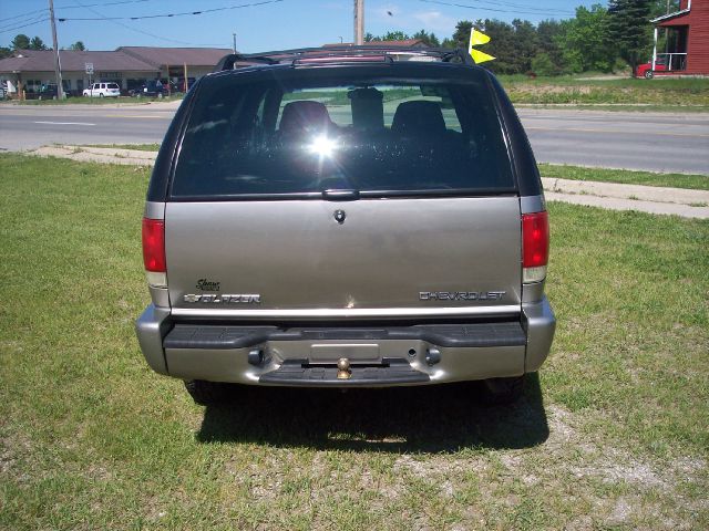 2003 Chevrolet Blazer AWD A SR