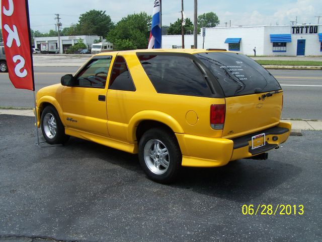 2003 Chevrolet Blazer Awd,roof,luxury