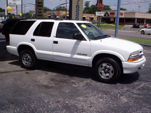 2003 Chevrolet Blazer AWD A SR