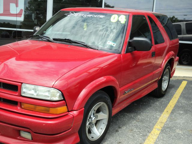 2004 Chevrolet Blazer Awd,roof,luxury