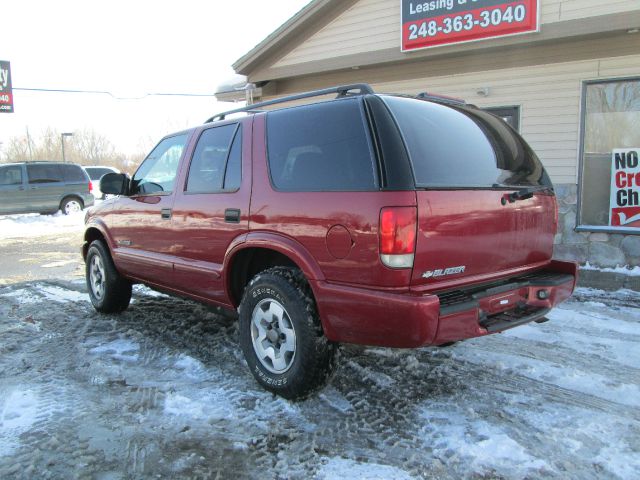 2004 Chevrolet Blazer AWD A SR